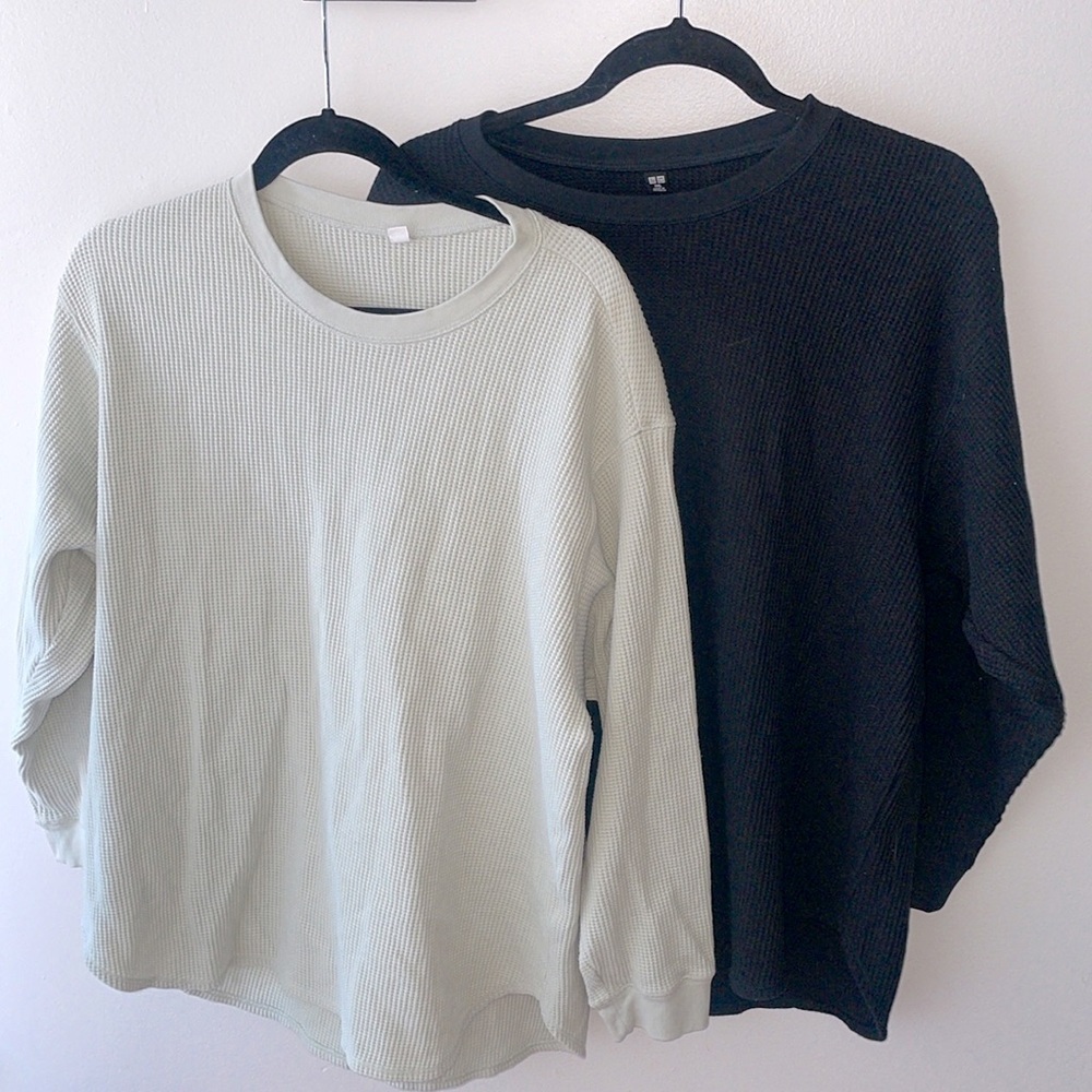 Set of Two (2) Cozy and Comfy Women's XXL Like New Waffle‎ Knit Sweater Tops​